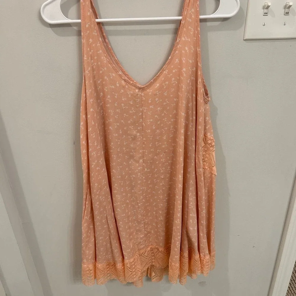 Tank Top - Picture 1 of 5